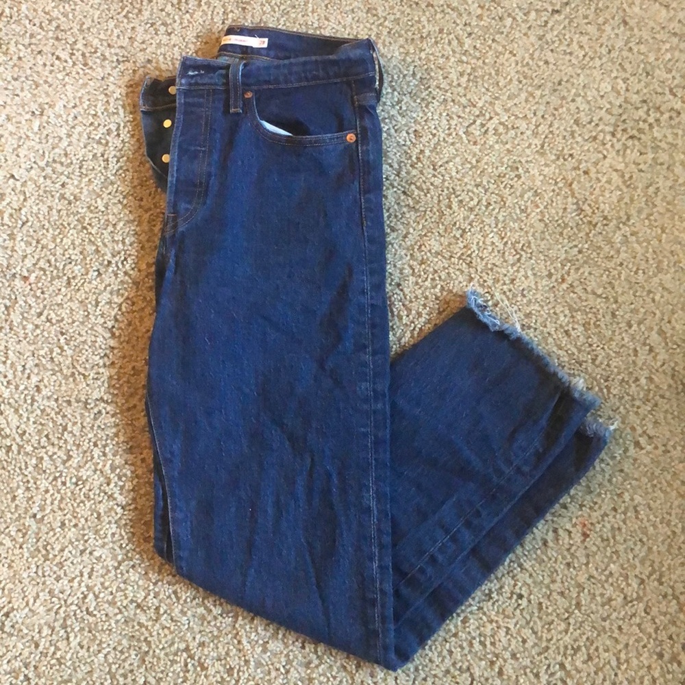 ‘Wedgie Straight’ Leg Levi’s